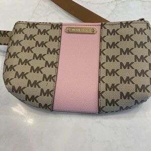 MK belt bag. New without tags.